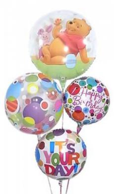 ぷかぷか浮くプーさんが子供たちの心を掴むこと間違いなし!