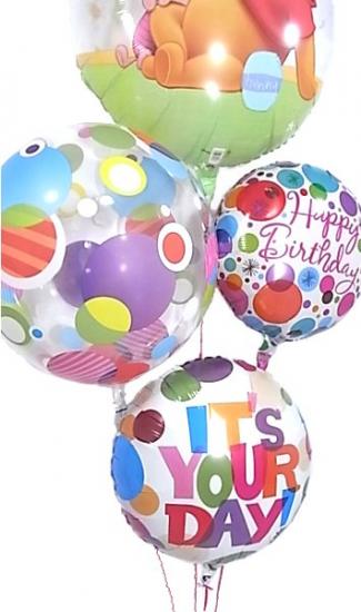 ぷかぷか浮くプーさんが子供たちの心を掴むこと間違いなし!